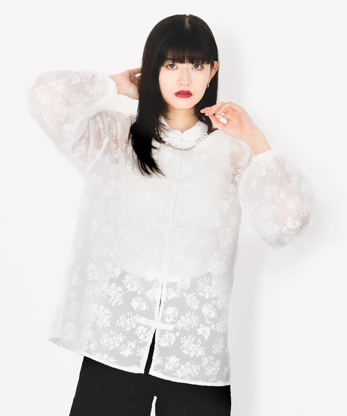 Ellno de Mavie(エルノデメヴィ)の「フラワーガラチャイナシアーシャツ(シャツ/ブラウス・レディース・ブラック/オフホワイト・FREE)」の10枚目の写真