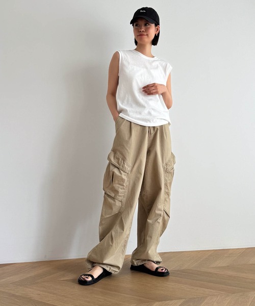 CANAL JEAN（キャナルジーン）の「El mar　コットンブレンドワイドショルダータンクトップ（タンクトップ・レディース・ブラック/ベージュ/アイボリー/グレー・ONE SIZE）」の14枚目の写真