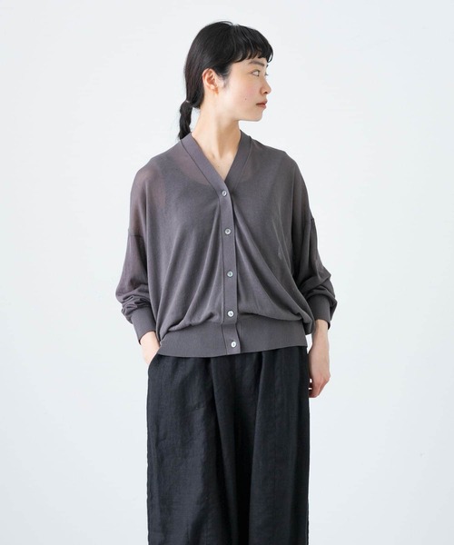 かぐれ（カグレ）の「コットンシルクシアーニットカーディガン（カーディガン/ボレロ・レディース・チャコールグレー/ブルー/ブラック・FREE）」の10枚目の写真