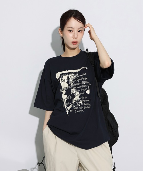 FOLLOWIN（フォロウィン）の「[UNISEX][オーバーサイズ/ストリートファッション]カジュアルストリートペインティングラウンドネックTシャツ（Tシャツ/カットソー・レディース・ホワイト/ライトグリーン/バーガンディー/ネイビー・FREE）」の8枚目の写真