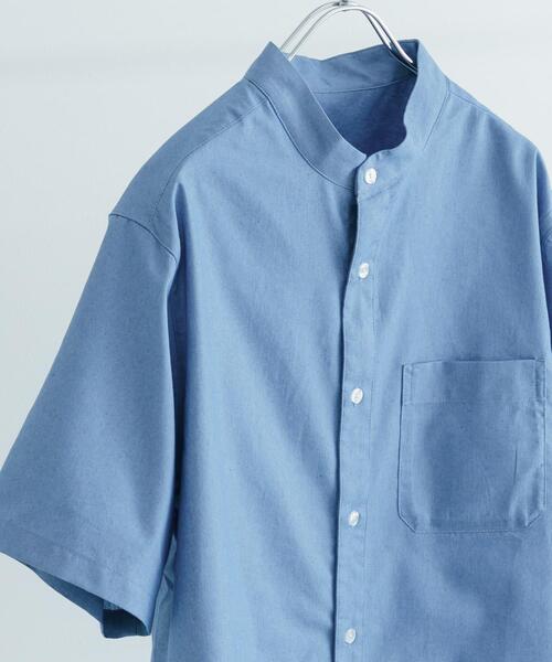 ITEMS URBANRESEARCH(アイテムズ アーバンリサーチ)の「TCインディゴ バンドカラー半袖シャツ(シャツ/ブラウス・メンズ・ブルー/ライトブルー/ネイビー・LARGE/MEDIUM)」の2枚目の写真