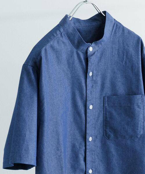ITEMS URBANRESEARCH(アイテムズ アーバンリサーチ)の「TCインディゴ バンドカラー半袖シャツ(シャツ/ブラウス・メンズ・ブルー/ライトブルー/ネイビー・LARGE/MEDIUM)」の18枚目の写真