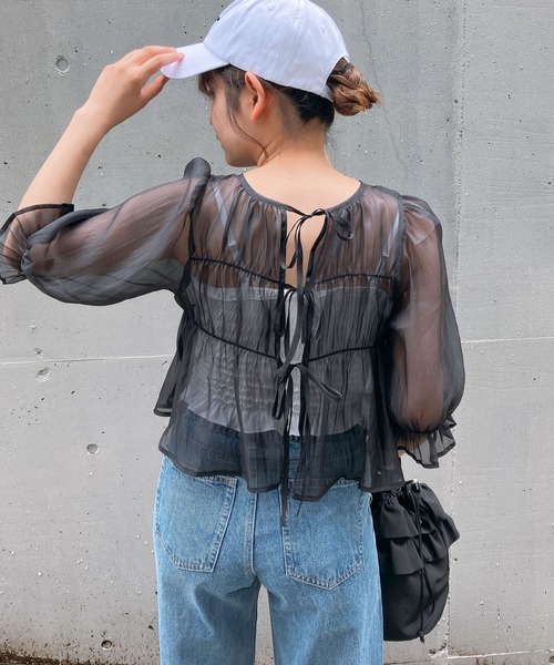 AS KNOW AS plus（アズノゥアズプラス）の「◎前後着用可能 シアーリボン5分袖ブラウス（シャツ/ブラウス・レディース・グレイッシュベージュ/ブラック/ピンク・FREE）」の12枚目の写真