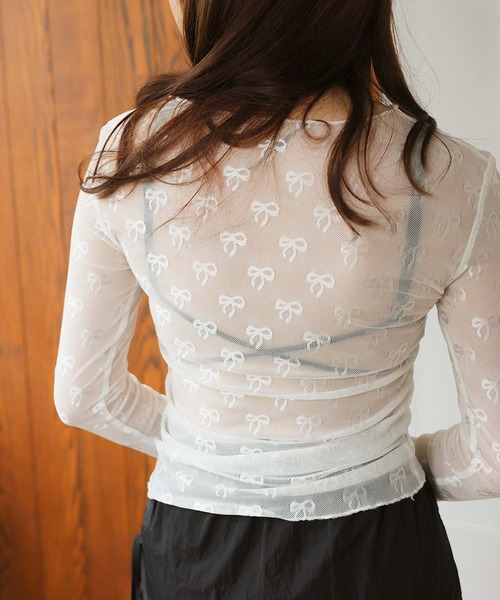 LAFFMO（ラフモ）の「リボン柄シアートップス（その他トップス・レディース・ホワイト/ブラック・F）」の3枚目の写真