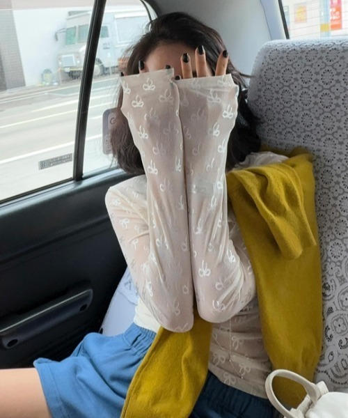 LAFFMO（ラフモ）の「リボン柄シアートップス（その他トップス・レディース・ホワイト/ブラック・F）」の21枚目の写真