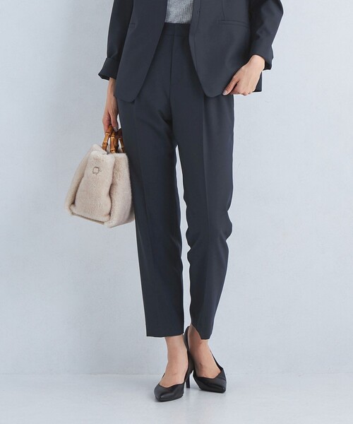 green label relaxing(グリーンレーベルリラクシング)の「カチリラ テーパード パンツ ◇No01◇ -ウォッシャブル・ストレッチ・防シワ-(スラックス・レディース・ベージュ/その他1/ネイビー・34/36/42/38/40/44/46)」の5枚目の写真