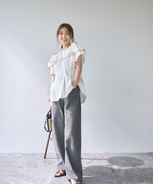 NATURAL BEAUTY BASIC（ナチュラルビューティーベーシック）の「◇バレルラインデニムパンツ（デニムパンツ・レディース・ブラック/ブルー・SMALL/MEDIUM）」の7枚目の写真