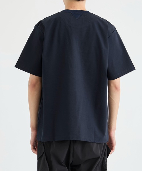 WHITE MOUNTAINEERING（ホワイトマウンテニアリング）の「【White Mountaineering / ホワイトマウンテニアリング】ZIP POCKET T-SHIRT（Tシャツ/カットソー・メンズ・ネイビー/ブラック・1/3/2）」の6枚目の写真