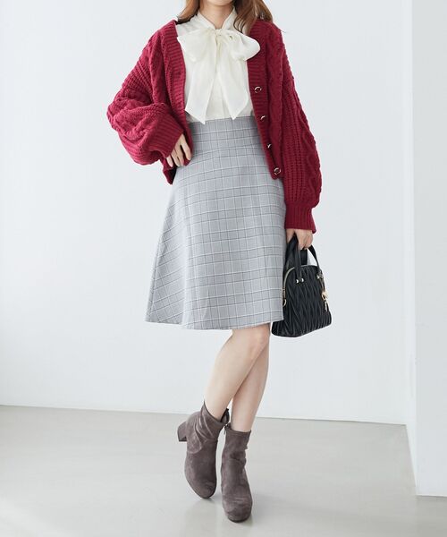MAJESTIC LEGON(マジェスティックレゴン)の「【WEB限定/サイズ豊富/高レビュー★★★★★】フカフカヒールストレッチブーツ(ブーツ・レディース・アイボリー/ブラック/チャコールグレー/ブラウン/シルバー・X-LARGE/SMALL/MEDIUM/LARGE)」の6枚目の写真