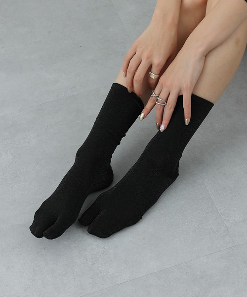 COLONY 2139（コロニートゥーワンスリーナイン）の「ラメ足袋ソックス(20cm丈)（ソックス/靴下・レディース・ブラック/ベージュ・23-25）」の5枚目の写真