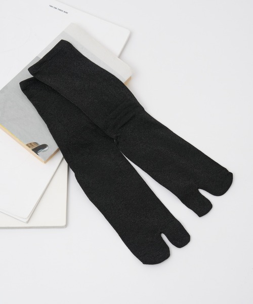 COLONY 2139（コロニートゥーワンスリーナイン）の「ラメ足袋ソックス(20cm丈)（ソックス/靴下・レディース・ブラック/ベージュ・23-25）」の3枚目の写真