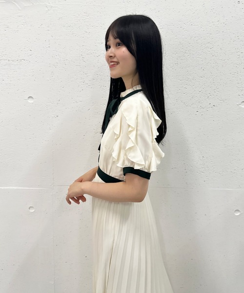 Cheek（チーク）の「フリルカラープリーツボウタイワンピース（ワンピース・レディース・グリーン/オフホワイト/サックスブルー・MEDIUM）」の14枚目の写真