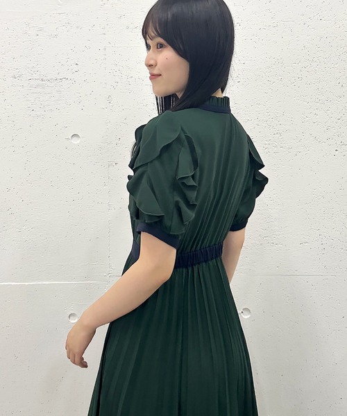 Cheek（チーク）の「フリルカラープリーツボウタイワンピース（ワンピース・レディース・グリーン/オフホワイト/サックスブルー・MEDIUM）」の20枚目の写真