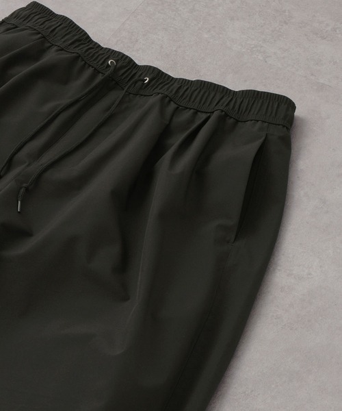 EMMA CLOTHES（エマクローズ）の「ワイドイージーテックパンツ -ウォーターレペレント×ウィンドプルーフ-（その他パンツ・メンズ・ダークグレー/ライトグレー/ブラック・S/M/L）」の7枚目の写真
