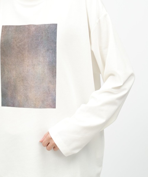 LAKOLE（ラコレ）の「アートグラフィックプリント長袖 / 145407（Tシャツ/カットソー・メンズ・ホワイト/ブラック/ブルー・MEDIUM/LARGE）」の16枚目の写真