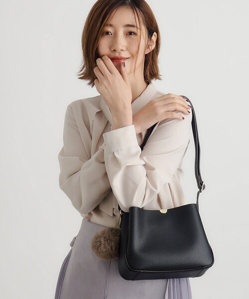 grove（グローブ）の「◆【人間工学】ラウンド3層ショルダー（ショルダーバッグ・レディース・ブラック/ダークグレー/ブルー系その他/ライトグレー・00）」の2枚目の写真