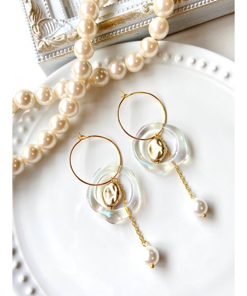 VIBGYOR(ヴィブジョー)の「【MUURABBTI】オーロラとパールのフープピアス(MA)(ピアス(両耳用)・レディース・シルバー/ゴールド・FREE)」の2枚目の写真