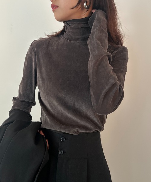 vieux by MAISON BREEZE（ビューバイメゾンブリーズ）の「【vieux by MAISON BREEZE】シアーベロアタートルネック Sheer velour turtle neck（Tシャツ/カットソー・レディース・ブラック/ライトグレー/ブラウン・FREE）」の19枚目の写真