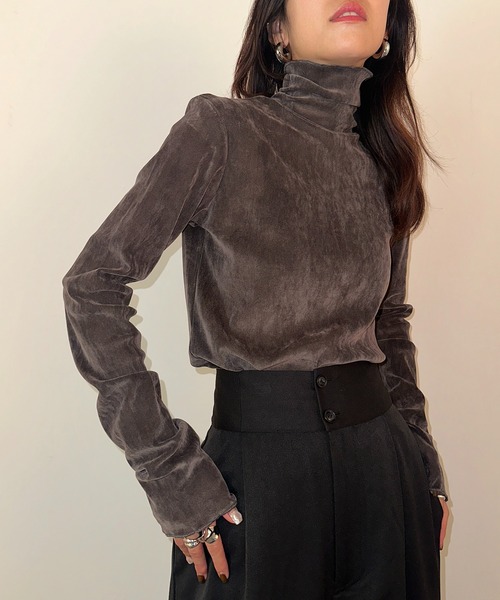 vieux by MAISON BREEZE（ビューバイメゾンブリーズ）の「【vieux by MAISON BREEZE】シアーベロアタートルネック Sheer velour turtle neck（Tシャツ/カットソー・レディース・ブラック/ライトグレー/ブラウン・FREE）」の15枚目の写真
