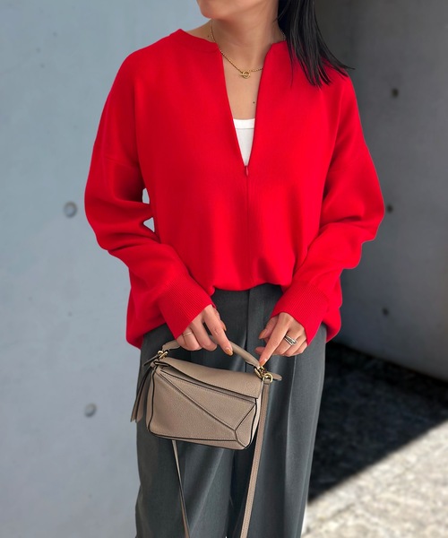 Emma Taylor(エマテイラー)の「【春ニット】フロント2wayニットプルオーバー(ニット/セーター・レディース・ホワイト系/ブラック/ネイビー系/ベージュ/ベージュ系/ホワイト/ネイビー/レッド/ブラック系/セージグリーン/グレー/ブラウン/トップグレー/サックスブルー/グレー系その他/チャコールグレー/ブラック系その他・FREE)」の17枚目の写真