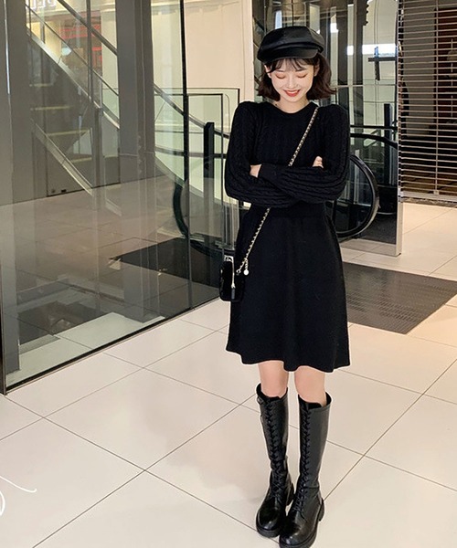 Asterellivi(アステレリビ)の「ケーブル ニット ワンピース(ニット/セーター・レディース・モカ/ワインレッド/アイボリー/ブラック・FREE)」の10枚目の写真