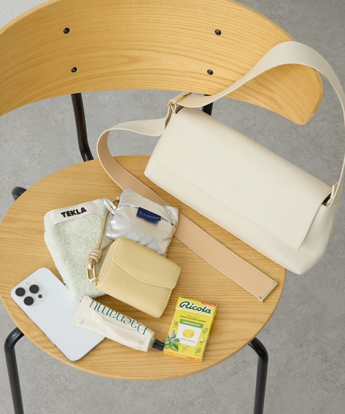 PAPILLONNER（パピヨネ）の「シュリンクリンショルダーバッグ/牛革/軽量/WEB限定カラー展開/新色追加（ショルダーバッグ・レディース・ブラック/オフホワイト/ブラウン/ベージュ・FREE）」の21枚目の写真