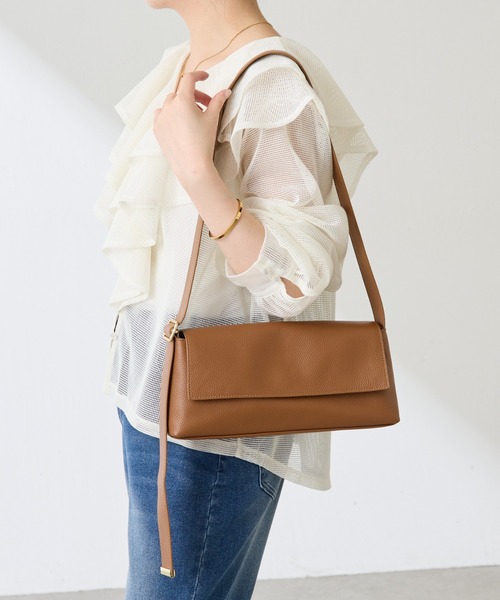 PAPILLONNER（パピヨネ）の「シュリンクリンショルダーバッグ/牛革/軽量/WEB限定カラー展開/新色追加（ショルダーバッグ・レディース・ブラック/オフホワイト/ブラウン/ベージュ・FREE）」の9枚目の写真