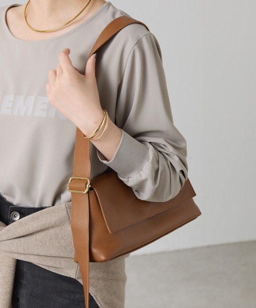 PAPILLONNER（パピヨネ）の「シュリンクリンショルダーバッグ/牛革/軽量/WEB限定カラー展開/新色追加（ショルダーバッグ・レディース・ブラック/オフホワイト/ブラウン/ベージュ・FREE）」の12枚目の写真