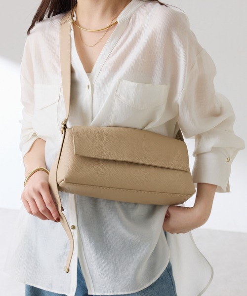 PAPILLONNER（パピヨネ）の「シュリンクリンショルダーバッグ/牛革/軽量/WEB限定カラー展開/新色追加（ショルダーバッグ・レディース・ブラック/オフホワイト/ブラウン/ベージュ・FREE）」の19枚目の写真