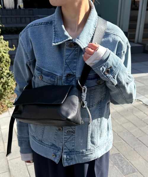 セール】シュリンクリンショルダーバッグ/牛革/軽量/WEB限定カラー展開