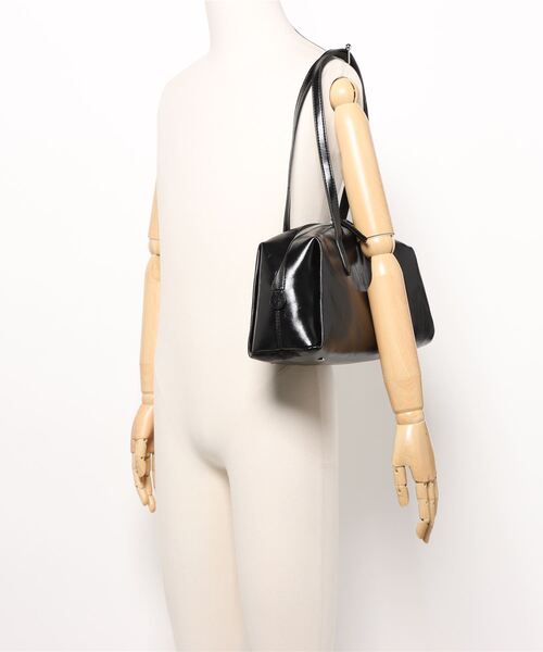 florist（フローリスト）の「レザーライクシンプルボストンバッグ/ショルダーバッグ/500mlペットボトル収納可（ボストンバッグ・レディース・モカ/ブラック・FREE）」の20枚目の写真