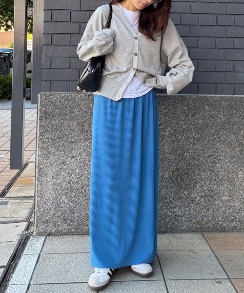 ISOOK（アイスー）の「【ISOOK / アイスー】Vネックスウェットカーディガン / ジャージ 長袖 春 クロップド丈 ショート丈 ボタン ドロップショルダー ぽわん袖 ネイビー グレー ブラック ZOZOTOWN限定（カーディガン/ボレロ・レディース・ネイビー/ブラック/グレー・FREE）」の16枚目の写真