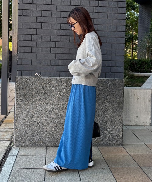 ISOOK（アイスー）の「【ISOOK / アイスー】Vネックスウェットカーディガン / ジャージ 長袖 春 クロップド丈 ショート丈 ボタン ドロップショルダー ぽわん袖 ネイビー グレー ブラック ZOZOTOWN限定（カーディガン/ボレロ・レディース・ネイビー/ブラック/グレー・FREE）」の15枚目の写真