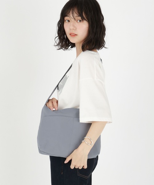 GLOBAL WORK(グローバルワーク)の「撥水ライト5ポケミニショルダー/252341(ショルダーバッグ・メンズ・ベージュ/グリーン/ブラック/アイボリー/ライトグレー/ブルー/イエロー/ピンク・FREE)」の21枚目の写真