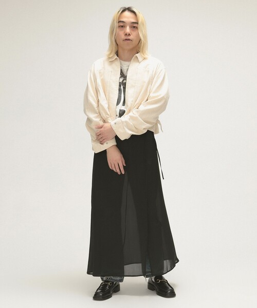 BEAMS BOY(ビームスボーイ)の「maturely / サテン ラップ スカート(スカート・レディース・ホワイト/ブラック・ONE SIZE)」の18枚目の写真