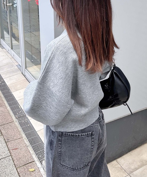 INGNI（イング）の「ショート丈サガラ刺しゅうカレッジロゴニット（ニット/セーター・レディース・ホワイト×ネイビー/ブルーグレー/ワイン系2・M）」の11枚目の写真