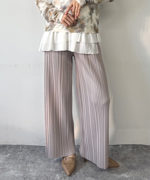 NICOLE white(ニコルホワイト)の「ベルト付きプリーツパンツ(その他パンツ・レディース・グレー/ブラック/チャコール・FREE)」の2枚目の写真
