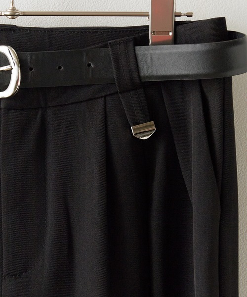 Chick（チック）の「2tuck Belted Wide Slacks / 2タック ベルト付き ハイウエストワイドスラックス（スラックス・レディース・グレー/ブラック/ナチュラル/チャコール・FREE）」の11枚目の写真