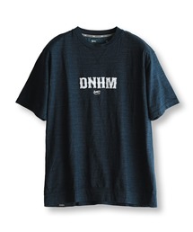 MEN'S BIGI（メンズビギ）の「【DENHAM/デンハム】別注 ロゴTEE（Tシャツ/カットソー・メンズ）」