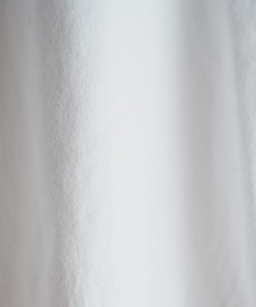 MEN'S BIGI(メンズビギ)の「【DENHAM/デンハム】別注 ロゴTEE(Tシャツ/カットソー・メンズ・グレー/ホワイト/ネイビー・02/03)」の13枚目の写真