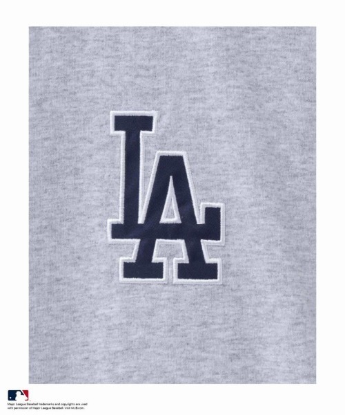 MLB(メジャーリーグベースボール)の「【別注限定展開】MLB ツイルワッペン刺繍Tシャツ 【Los Angeles Dodgers / New York Yankees / Chicago White Sox】(Tシャツ/カットソー・メンズ・アッシュグレー/ブラック/ネイビー・M/L/XL)」の6枚目の写真