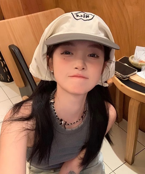 Revo.（レボ）の「ヘッド スカーフ バイザー ワンポイント ロゴ刺繍 サンシェード キャップ（キャップ・レディース・アイボリー/カーキ/グレー・FREE）」の8枚目の写真