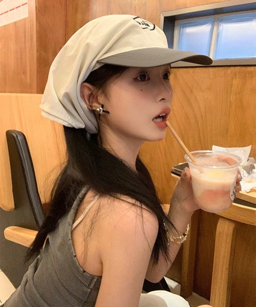 Revo.（レボ）の「ヘッド スカーフ バイザー ワンポイント ロゴ刺繍 サンシェード キャップ（キャップ・レディース・アイボリー/カーキ/グレー・FREE）」の11枚目の写真