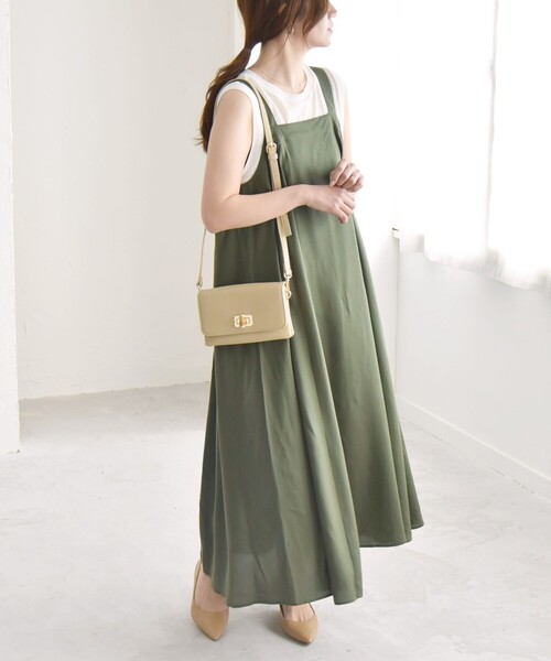 セール】quaranciel:〈手洗い可能〉バックオープン ギャザー フレア