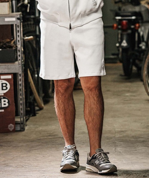 wjk reluxe(ダブルジェーケーリラックス)の「mp13272-tight heavy waffle shorts ショートパンツ(その他パンツ・メンズ・ホワイト/ブラック/トップグレー・S/M/L)」の2枚目の写真