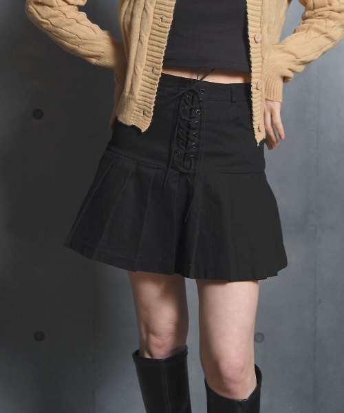 VIVID LADY(ビビッドレディー)の「コルセットプリーツミニスカート/Corset Pleated Mini Skirt(スカート・レディース・ブラック/クリーム/キャメル・SMALL/MEDIUM)」の2枚目の写真
