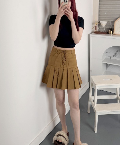 VIVID LADY(ビビッドレディー)の「コルセットプリーツミニスカート/Corset Pleated Mini Skirt(スカート・レディース・ブラック/クリーム/キャメル・SMALL/MEDIUM)」の7枚目の写真