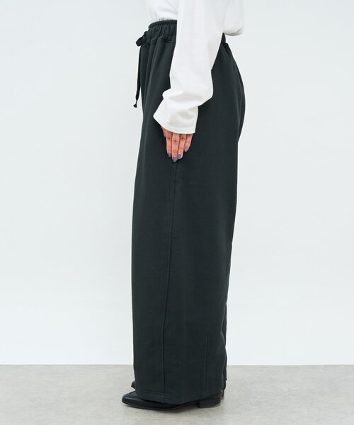 un dix cors（アンディコール）の「《リラックスカジュアルに》裏毛カーブパンツ（スウェットパンツ・レディース・ブラック/グレー・FREE）」の3枚目の写真