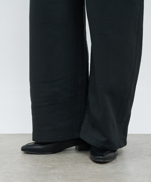 un dix cors（アンディコール）の「《リラックスカジュアルに》裏毛カーブパンツ（スウェットパンツ・レディース・ブラック/グレー・FREE）」の6枚目の写真