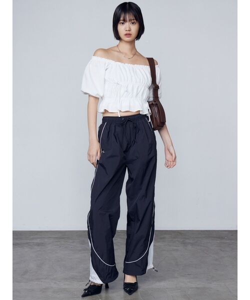 EMODA（エモダ）の「ナイロンラインパンツ（その他パンツ・レディース・アイボリー/ブラック/ネイビー・FREE）」の5枚目の写真